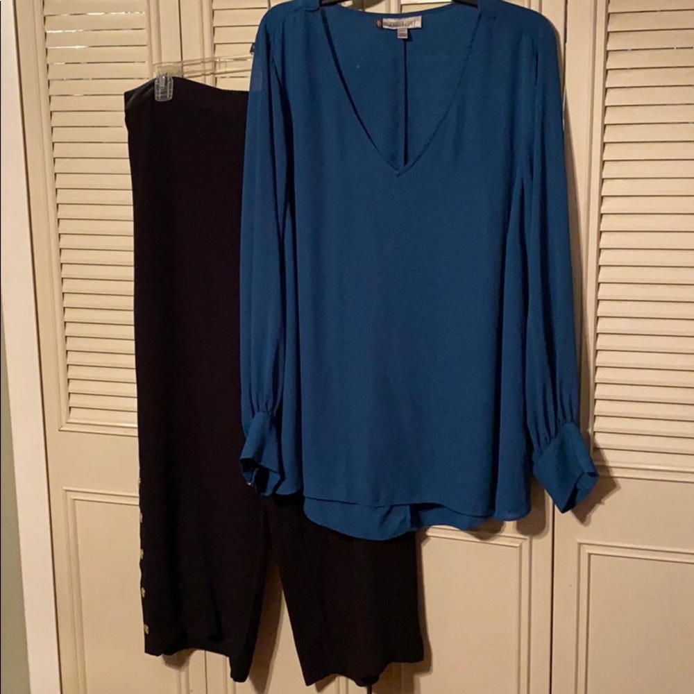 Women’s outfit size 2x & 1x.